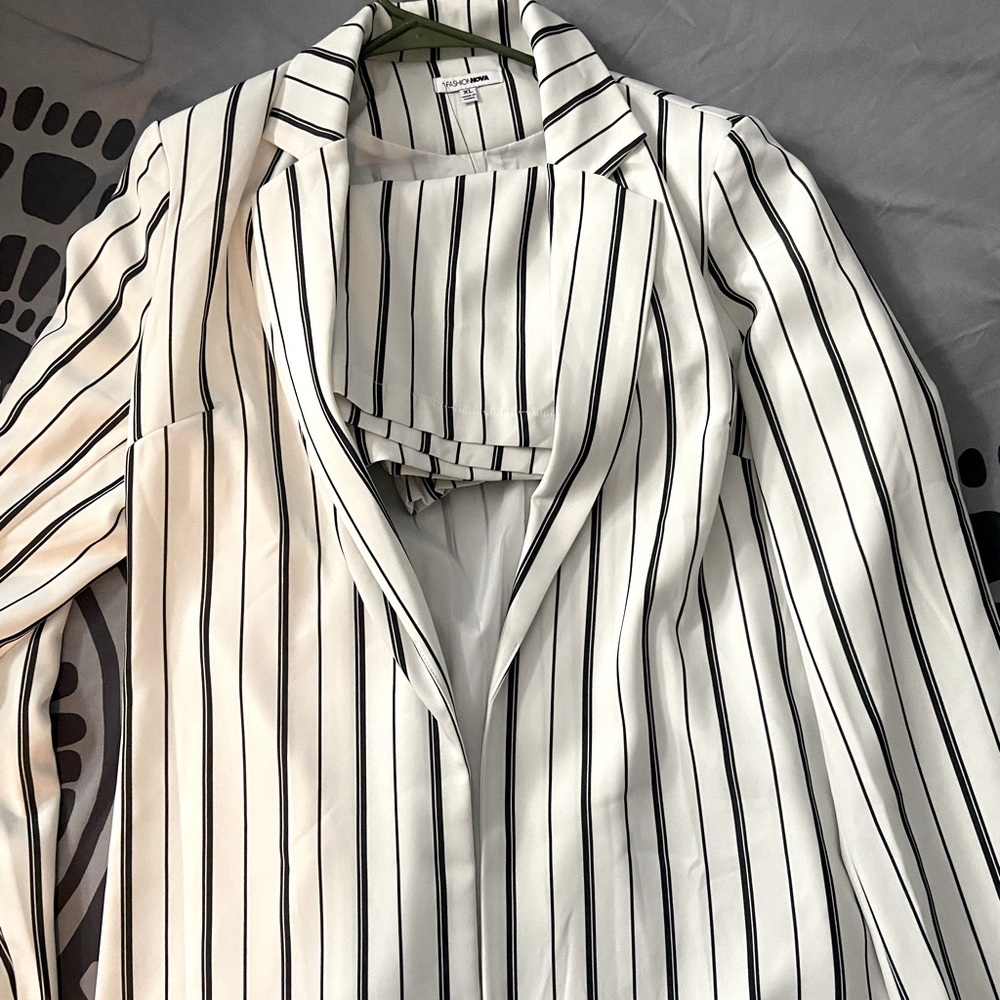 Short and Blazer set